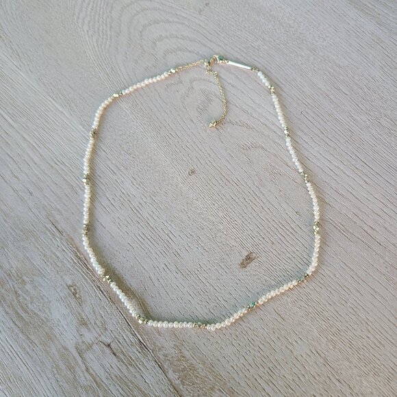 Kendra Scott Scarlet Gold Choker Necklace in White Pearl - Picture 1 of 2